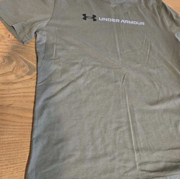 Under Armour and Nike T-Shirts Bundle - Picture 5 of 6